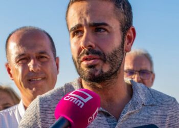 Redondo destaca la importancia del Archivo General Militar de Guadalajara